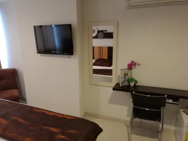 Aw Hotel Ariston Las Vegas De Granada Cali Kültér fotó