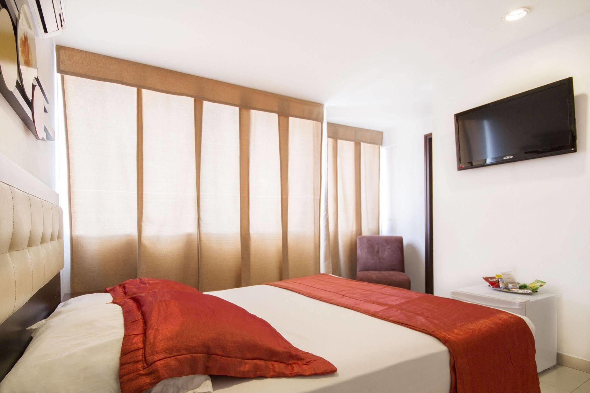 Aw Hotel Ariston Las Vegas De Granada Cali Kültér fotó